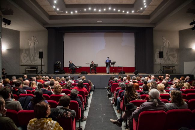 Spettacolo-Paolo-Rossi-al-Cinema-Italia-2018-foto-ap-18-650x434