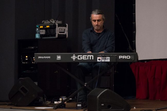 Spettacolo-Paolo-Rossi-al-Cinema-Italia-2018-foto-ap-2-650x434