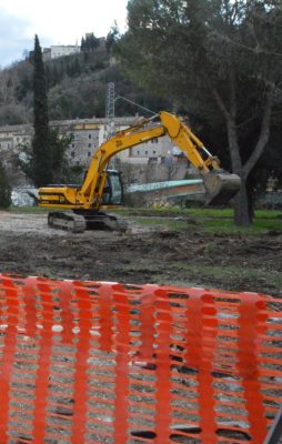 cantiere-scuola-san-severino-1-254x400