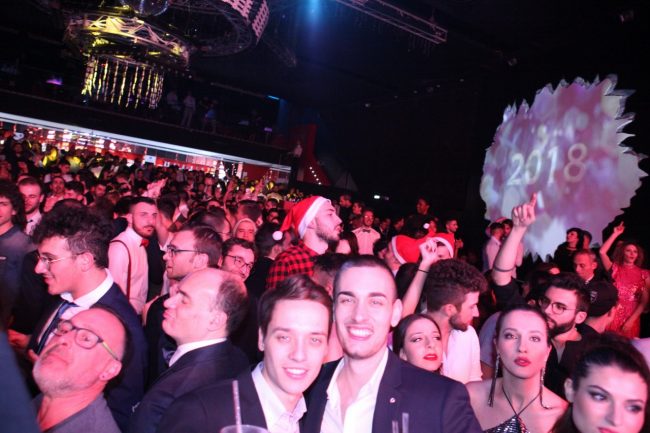 capodanno-al-donoma-civitanova-11-650x433