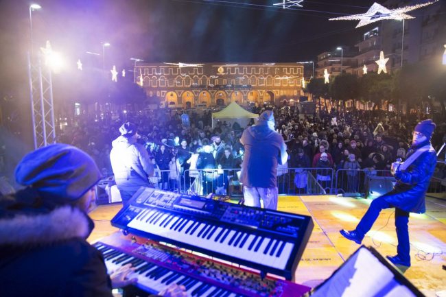 capodanno-in-piazza-xx-settembre-civitanova-3-650x433