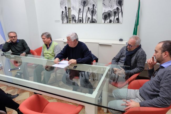 conferenza-forza-italia-croia-baioni-brini-perugini-civitanova-FDM-3-650x433