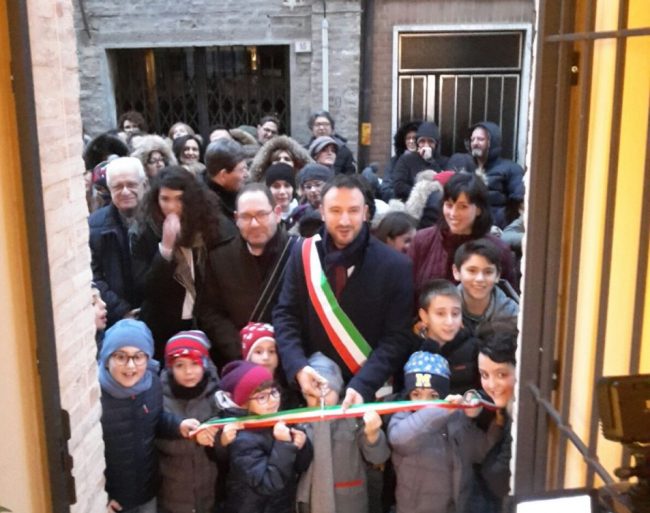 Inaugurazione-Biblioteca-Giorgi-1-e1519553622688-650x513