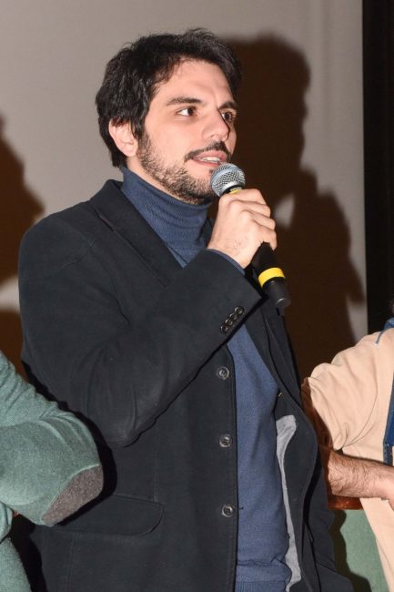 essere-gigione-cinema-conti-regista-valerio-vestoso-civitanova-FDM-2-433x650