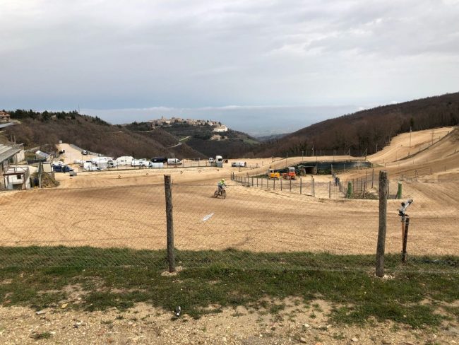 crossodromo-tittoni-cingoli-moto-cross-pista