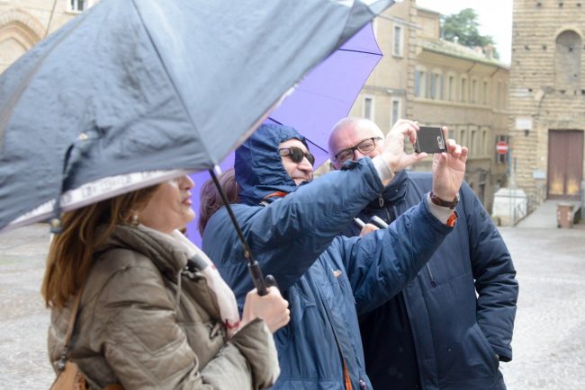 Pasqua2018_CentroStorico_Turisti_FF-3-650x434