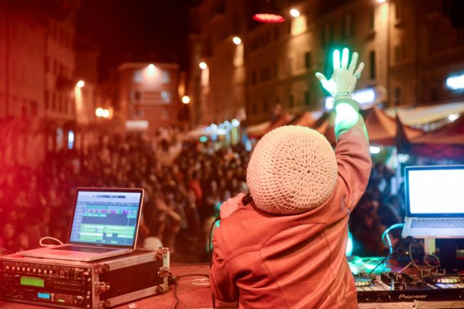 SudSoundSystem_25aprile_PiazzaMazzini_FF-6-650x434
