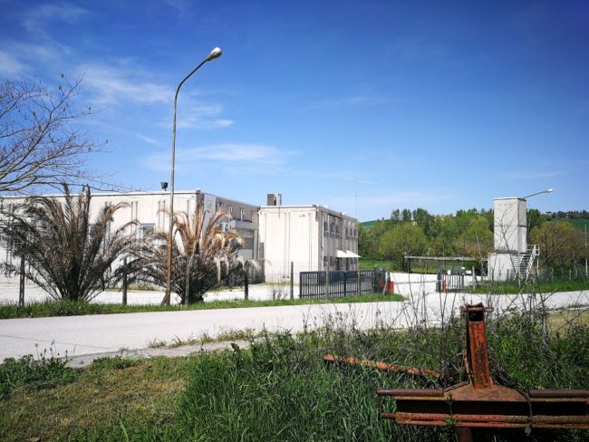 alberto-fermani-petriolo-fabbrica-e-outlet-2-650x488
