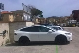 auto-tesla