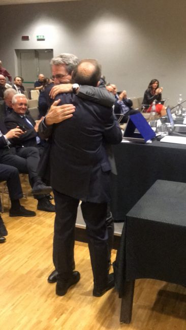 banca_macerata_assemblea12-366x650