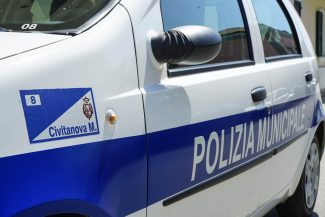 polizia-locale-vigili-urbani-civitanova-arkiv-archivio-FDM