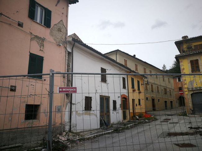 terremoto 10 aprile 2018 pieve torina (4) zona rossa