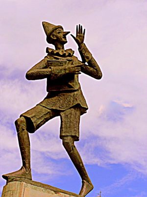 La-statua-di-Pinocchio-ad-Ancona