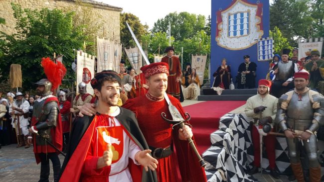 corsa-alla-spada-e-palio-18-12-650x366