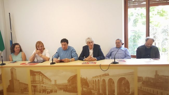 infiorata-castelraimondo-1-650x366
