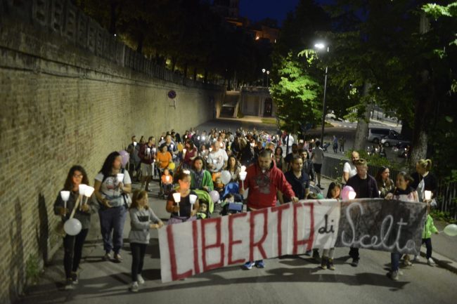 fiaccolata-disabili10-650x433