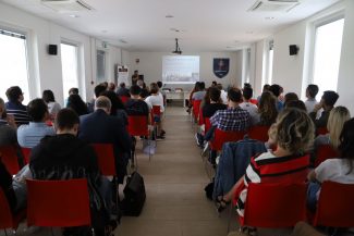 parlare-di-scienza1-325x217