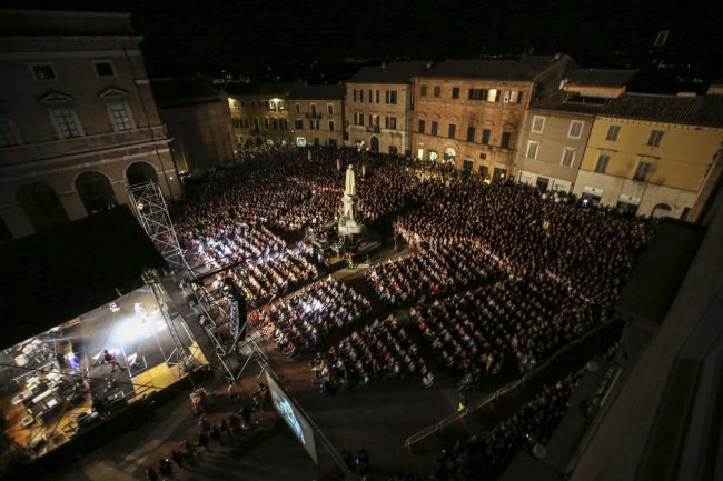 Piazza-Giacomo-Leopardi