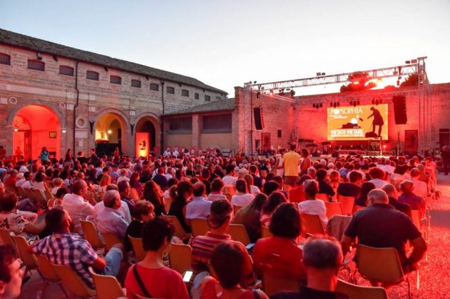 Pubblico-2-Pesaro-18-650x433