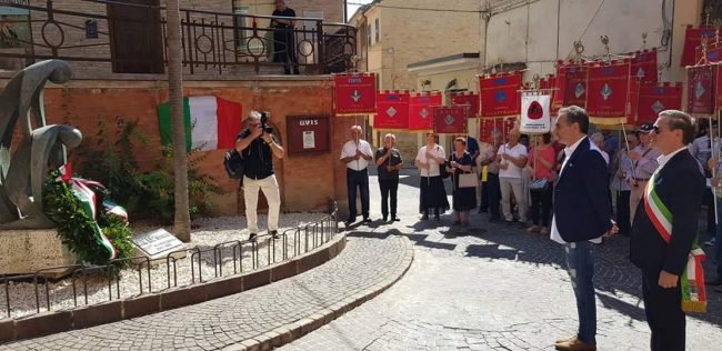 onori-al-monumento-del-donatore-