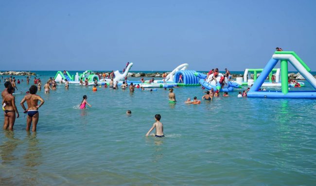 parco-acquatico-lungomare-nord-civitanova-FDM1-650x384
