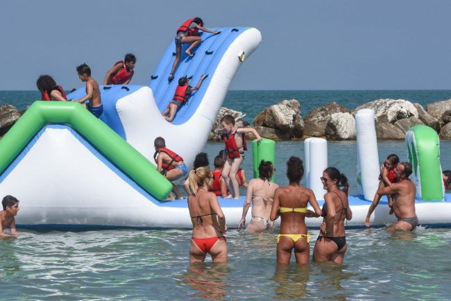 parco-acquatico-lungomare-nord-civitanova-FDM10-650x434