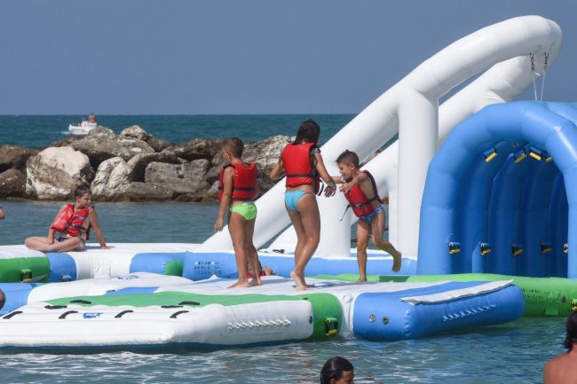 parco-acquatico-lungomare-nord-civitanova-FDM3-650x433