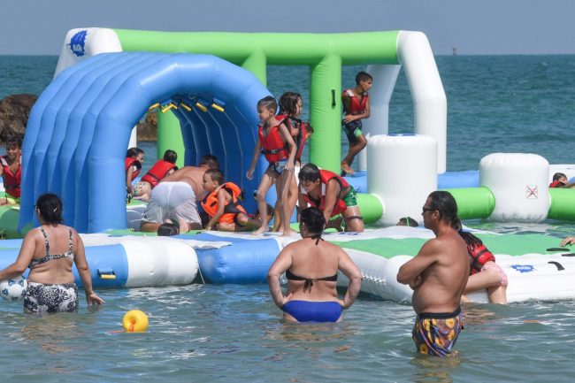 parco-acquatico-lungomare-nord-civitanova-FDM9-650x433
