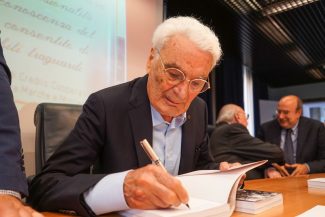 presentazione-libro-alberto-pistilli-bcc-civitanova-FDM-5-325x217