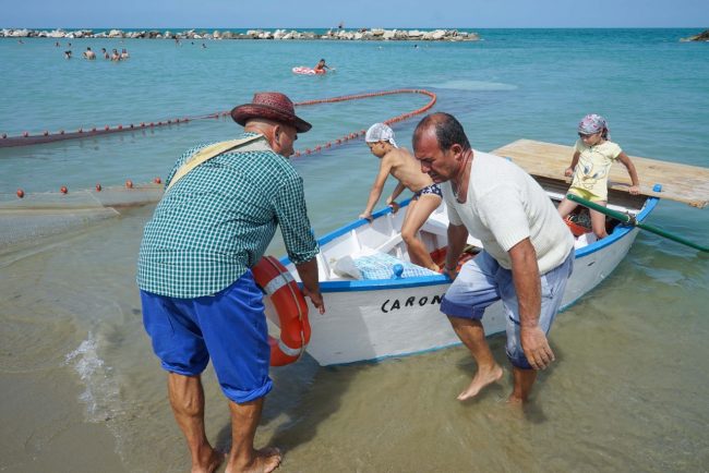 rievocazione-pesca-sciabica-civitanova-FDM-7-650x434