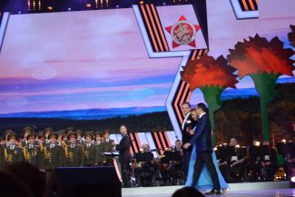 Luca-Lattanzio-al-concerto-per-la-Festa-della-Vittoria-in-Russia