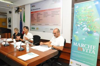 MarcheInvita_03-325x216