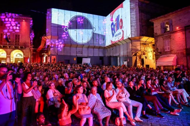 Pubblico-Popsophia-a-Civitanova-Alta