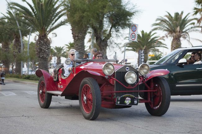 lancia_lambda_sport_1928-lungomare-Civitanova-c-Giuseppe-Saluzzi-650x433