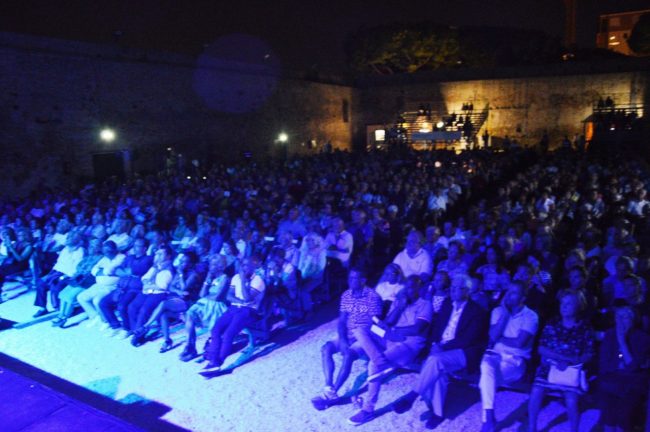 platea-1-650x432