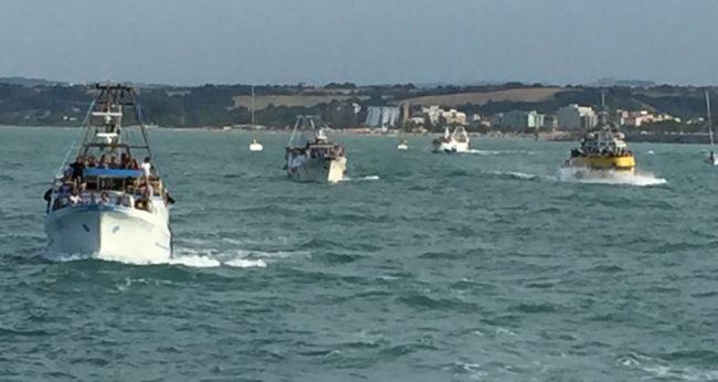processione-in-mare-san-marone-civitanova-6-650x346