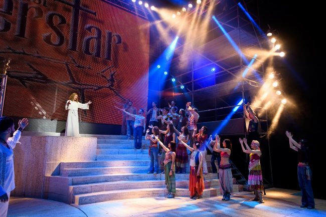 tec-jcs-rehearsal-270318_1219-650x433