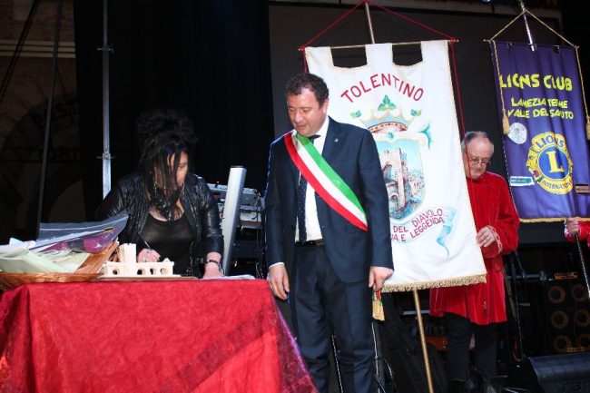 GEMELLAGGIO-SCIGLIANO-IMG_3323-650x433