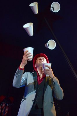 Mister-David-in-Crazy-Circus-Dream-4-265x400