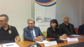 Presentazione-Banca-Macerata-rugby-2-325x183