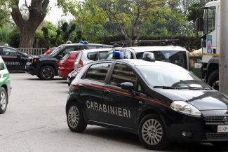 controlli-hotel-house-carabinieri-cc-hh-porto-recanati-FDM-5-325x217