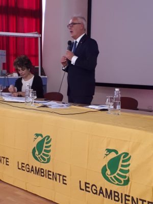 Sindaco-Carancini-Ecosistema-Scuola-2018-Legambiente-300x400