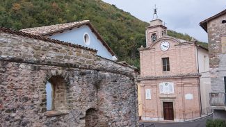 chiesa-santa-maria-serrapetrona-8-325x183