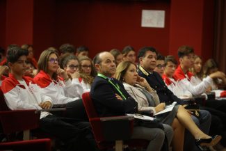 giuli-OF2018_10.10_03-325x217