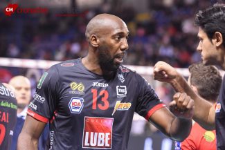 lube-volley-simon-robertlandy-civitanova-archivio-arkiv-FDM-3-325x217