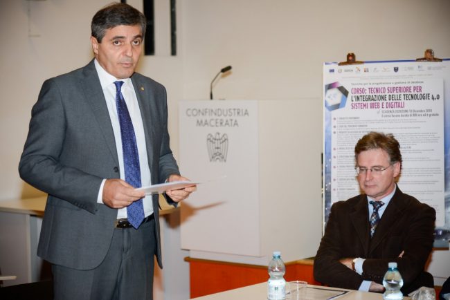 Confindustria_CorsoFormazione_FF-1-650x434