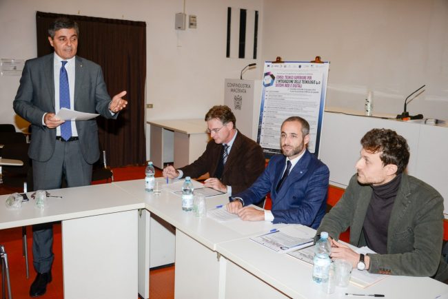 Confindustria_CorsoFormazione_FF-2-650x434