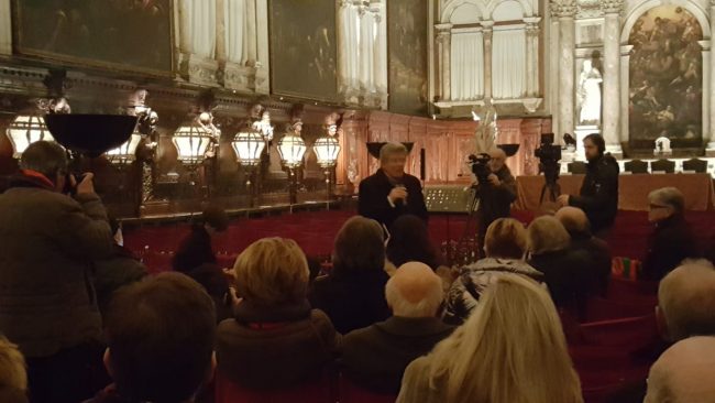 adolfo-guzzini-Sala-Capitolare-Scuola-grande-di-San-Rocco-Venezia-tintoretto-dopo-intervento1-650x366