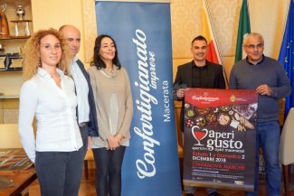 aperigusto-confartigianato-bartolini-colonna-borroni-rossi-civitanova-FDM-5-325x217