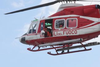 elicottero-vdf-vvff-vigili-del-fuocho-archivio-arkiv-FDM-1-325x217
